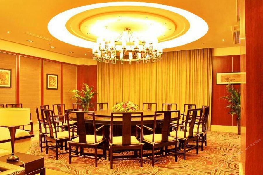 Langzhong Grand Hotel Shahepu エクステリア 写真