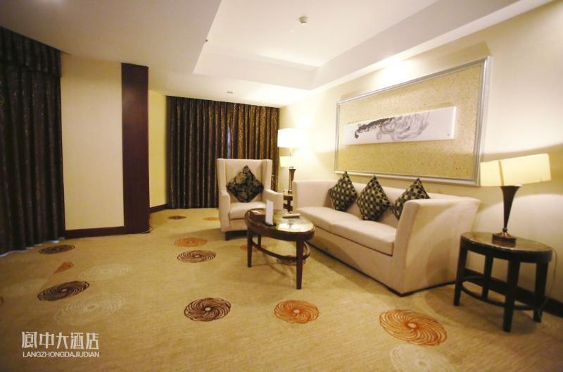 Langzhong Grand Hotel Shahepu エクステリア 写真